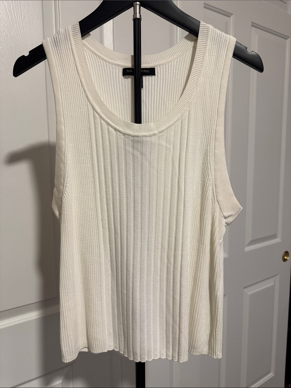 Banana Republic Rib-Trim Tank Ribbed Sleeveless Top Cream Large